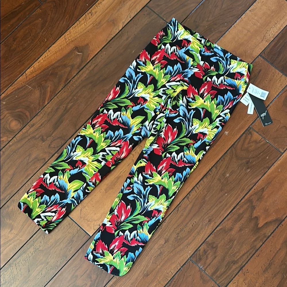 Up! -  Tropical Floral Ankle Stretch Pants *NWT*